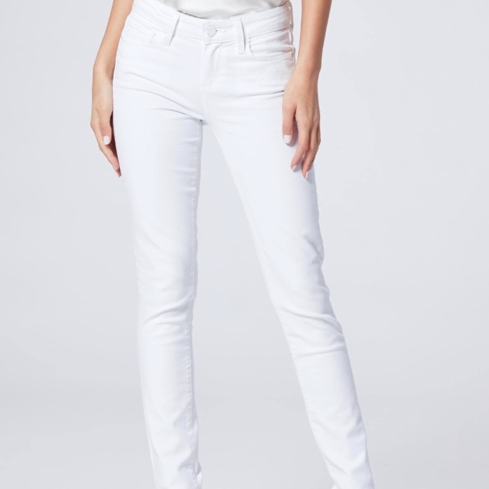 PAIGE Skyline Ankle Peg- Crisp White Jeans